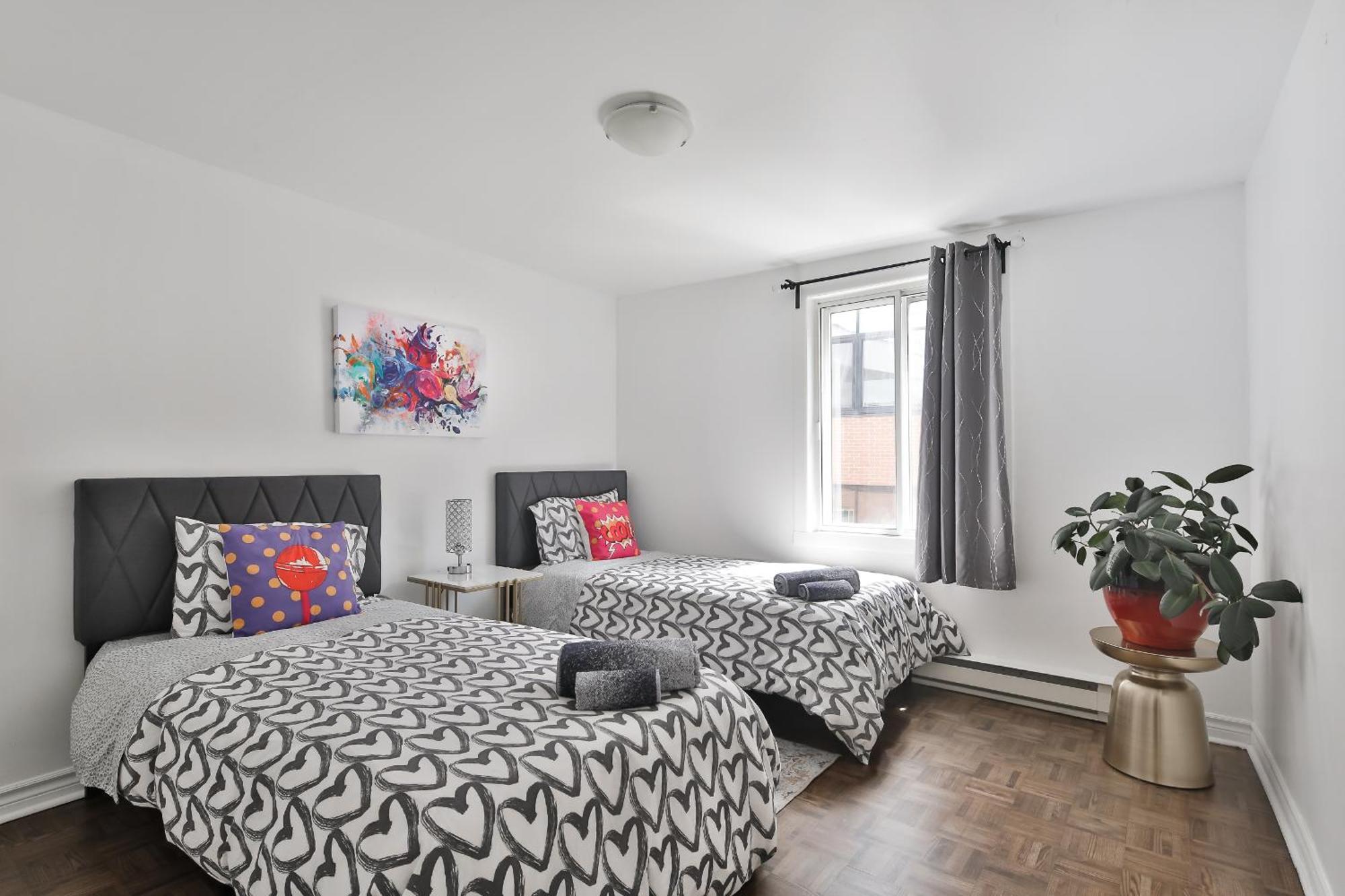 Free Parking And Central Location Montreal Exterior foto